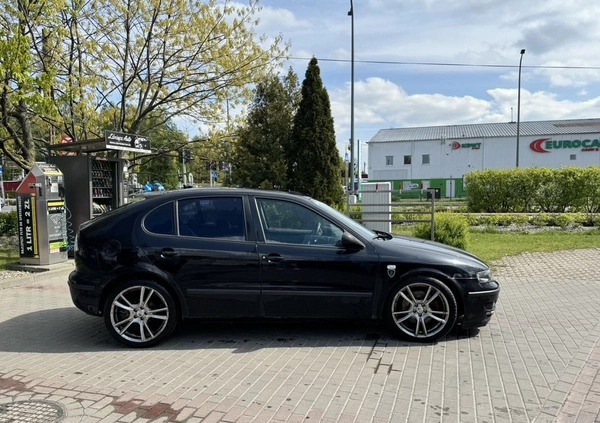Seat Leon cena 13800 przebieg: 378000, rok produkcji 2000 z Sianów małe 154